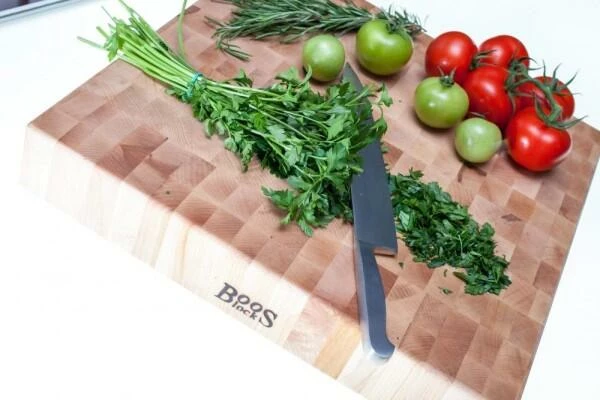 Boos Blocks Hackbrett Aus Ahorn, 30 X 30 Cm 5 Boos Blocks Hackbrett Aus Ahorn, 30 X 30 Cm – Bild 3