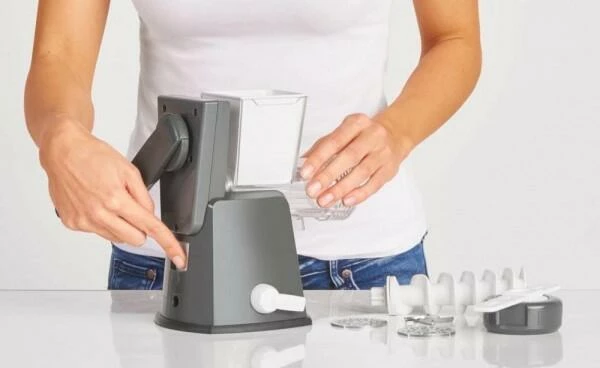 Lurch Drehwolf BASE & SOUL Mit Gebäckvorsatz 5 Lurch Drehwolf BASE & SOUL Mit Gebäckvorsatz – Bild 3