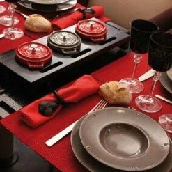 Staub Servierbrett Für 3 Mini Cocottes In Schwarz -Mepal Shop Servierbrett mini cc 5