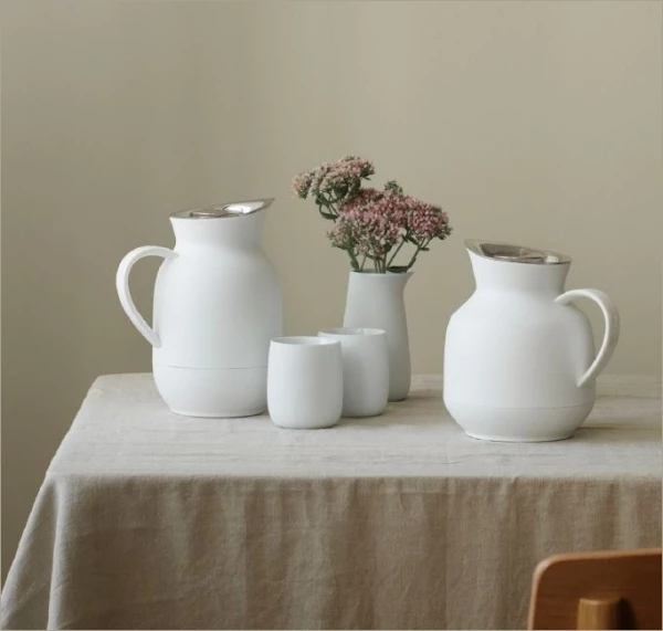 Stelton Isolierkanne Tee Amphora In Soft White 4 Stelton Isolierkanne Tee Amphora In Soft White – Bild 2