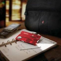 Victorinox SwissCard Lite, Rubin 7 Victorinox SwissCard Lite, Rubin -Mepal Shop swaacardlite ambiente